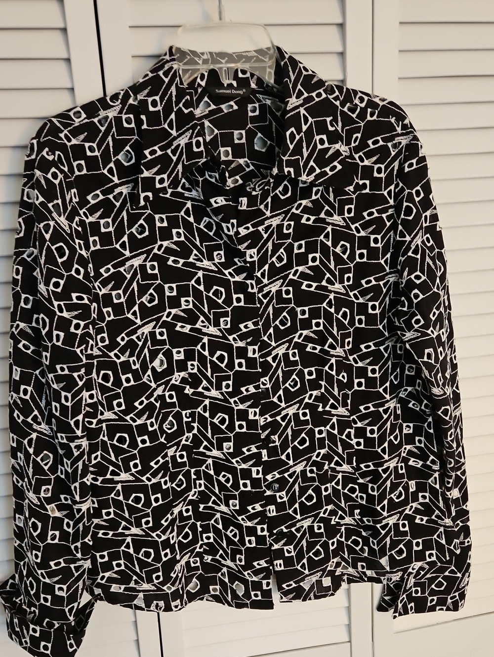 SAMUEL DONG VINTAGE BLACK EMBROIDERED BUTTON FRONT BLOUSE SZ L